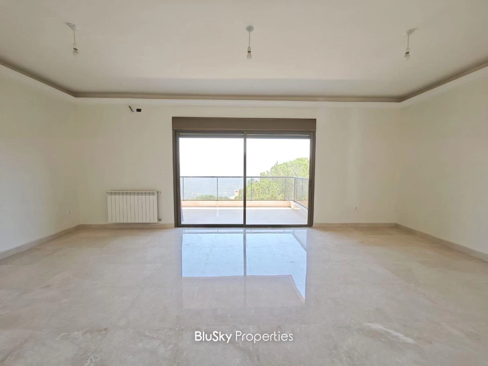 Apartment 175m² Balcony for Rent in Broumana