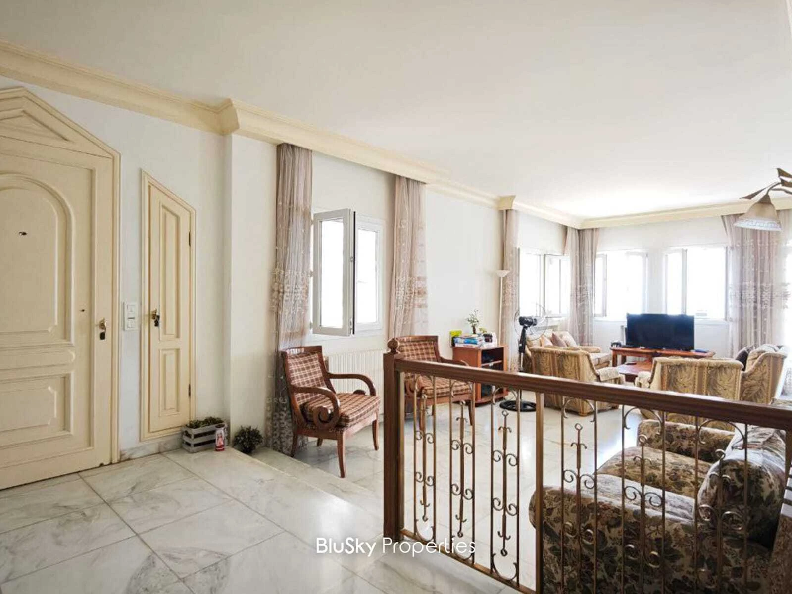 Apartment 180m² Terrace for Rent in Broumana