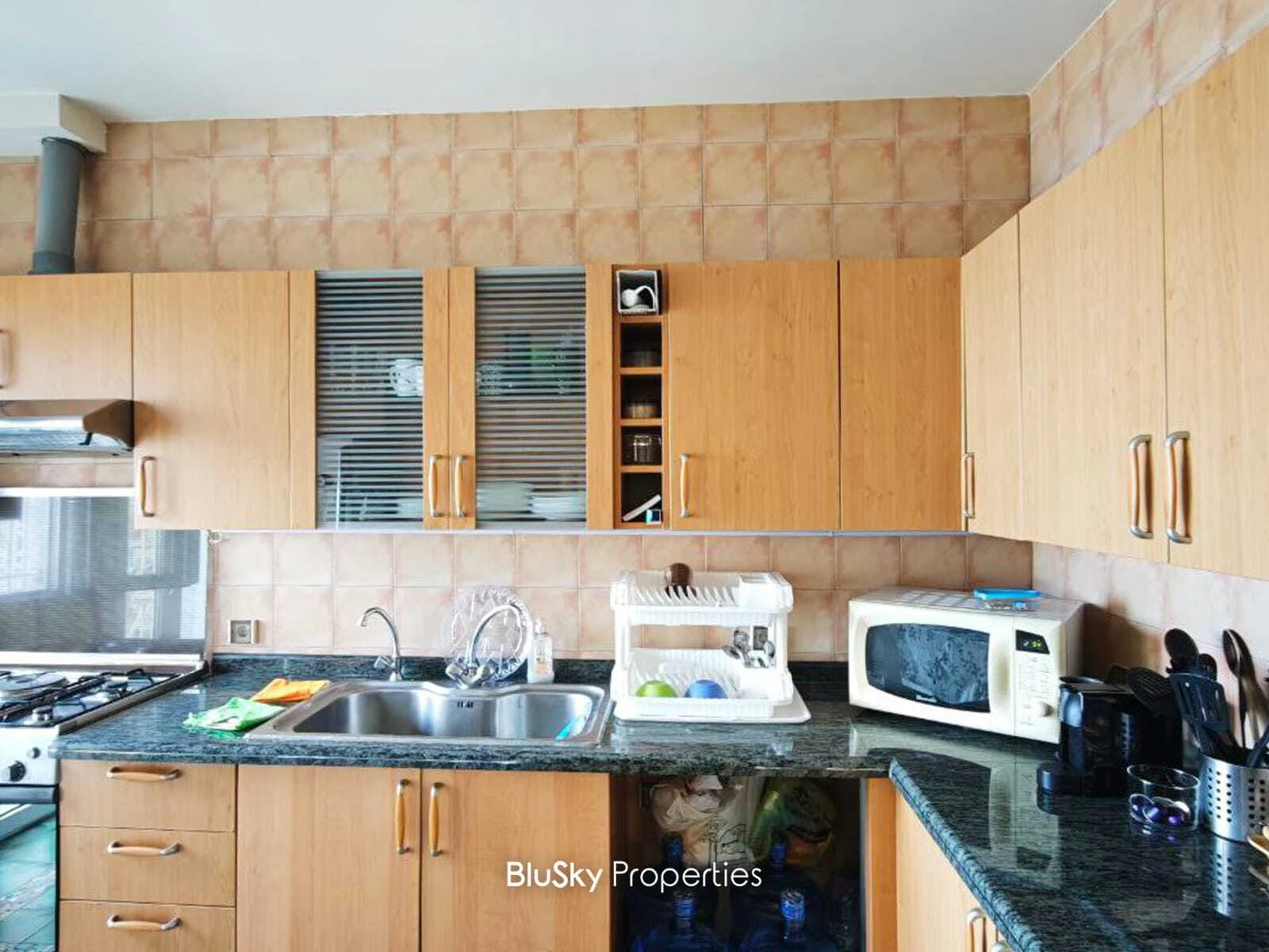 Apartment 180m² Terrace for Rent in Broumana — الصورة 4