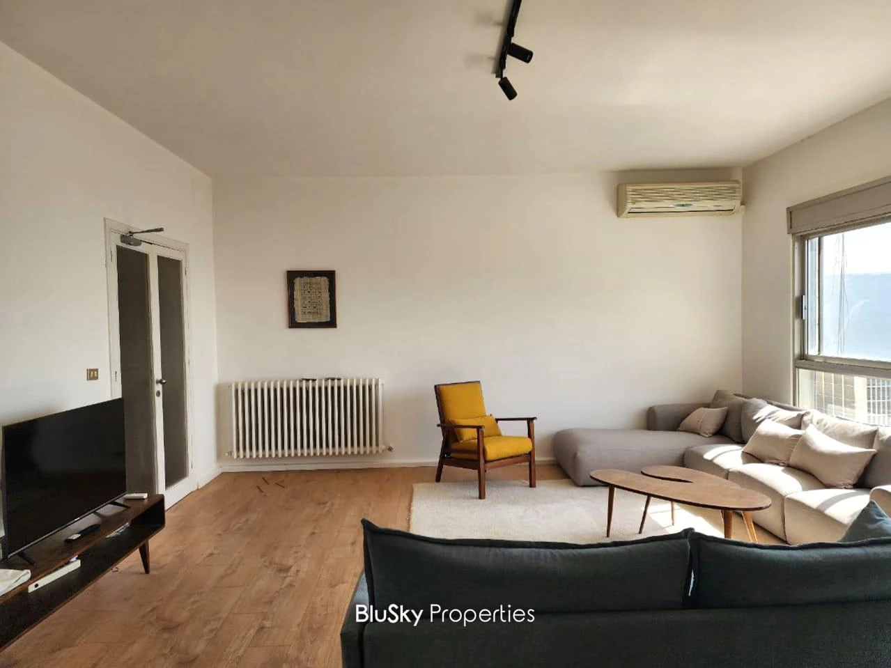 Apartment 190m² Mountain View for Sale in Broumana