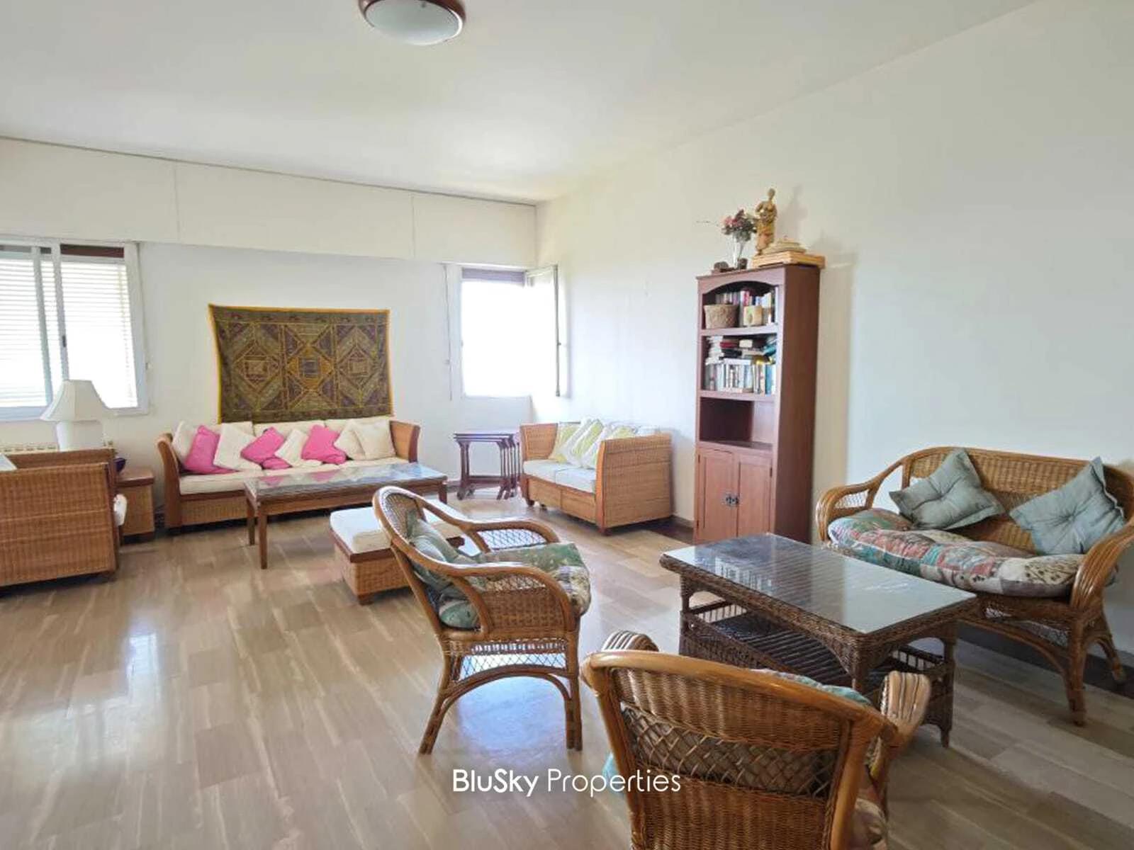 Apartment 200m² Mountain View for Rent in Broumana