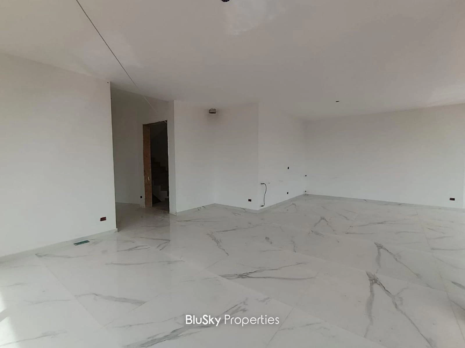 Apartment 200m² Terrace for Sale in Broumana — الصورة 5