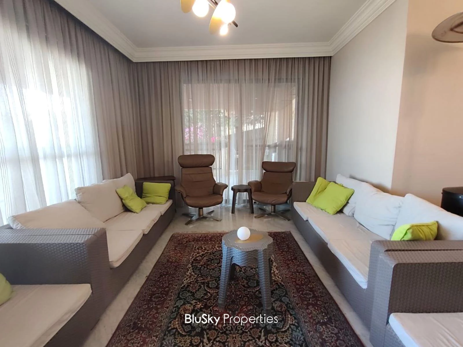 Apartment 212m² Terrace for Sale in Broumana