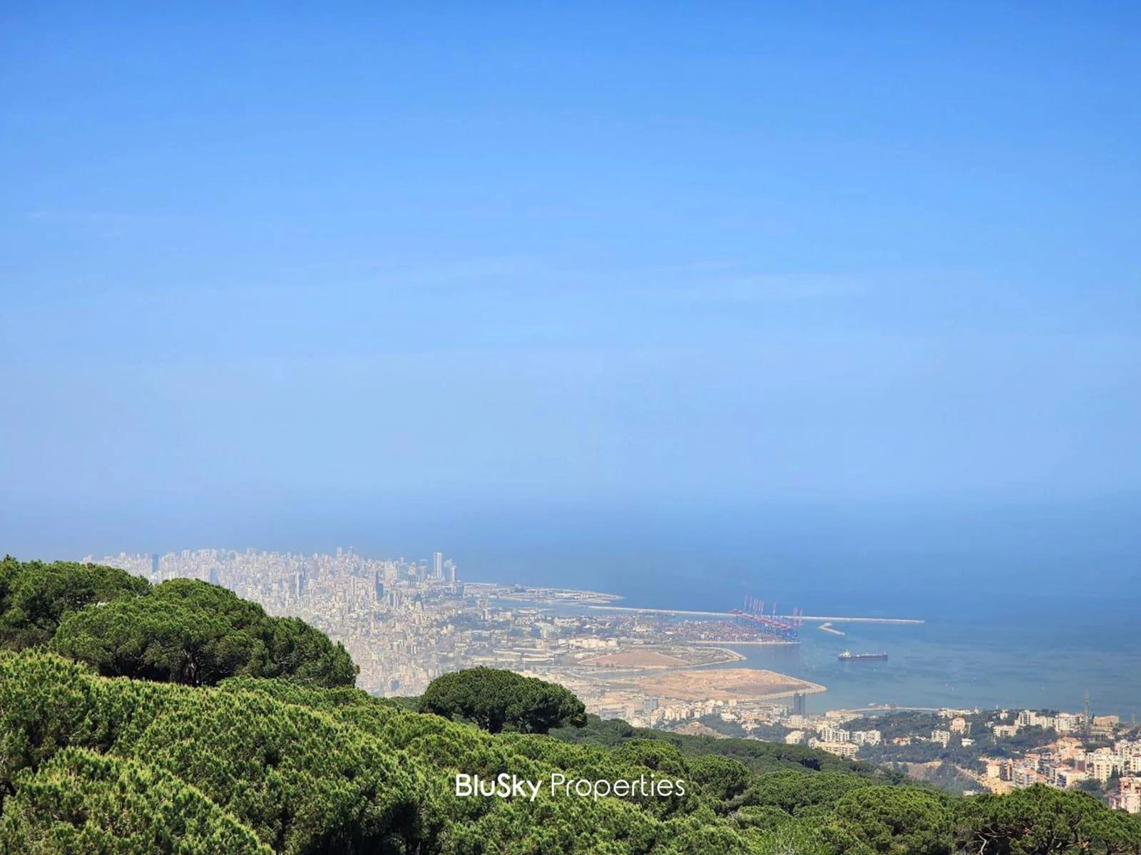 Apartment 212m² Terrace for Sale in Broumana — photo 4