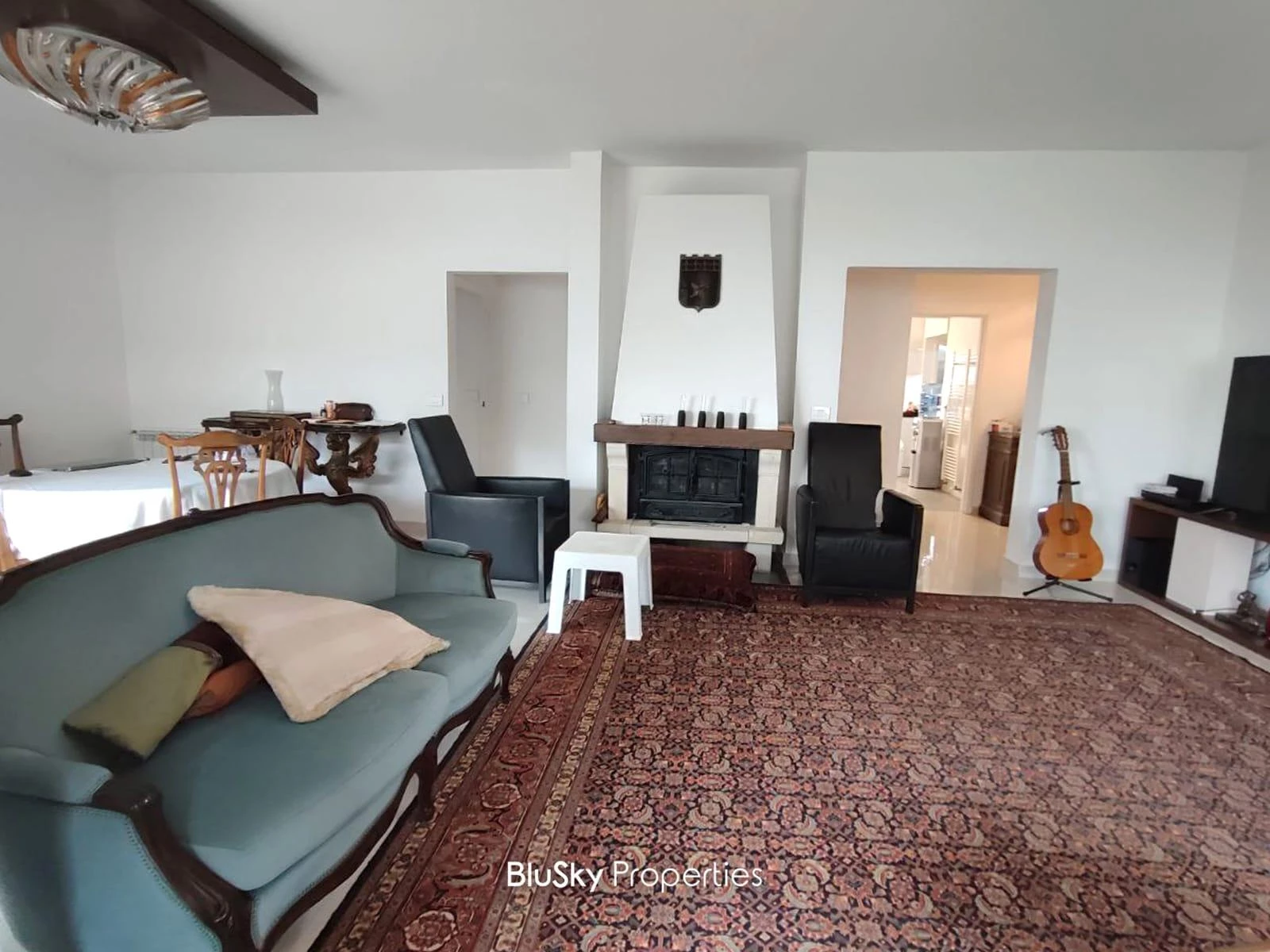Duplex 230m² Terrace for Sale in Broumana