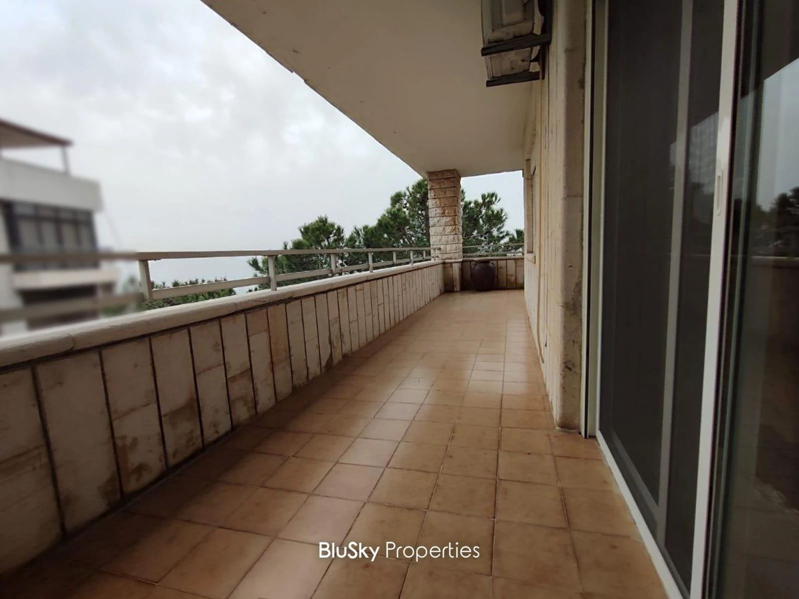 Duplex 230m² Terrace for Sale in Broumana — photo 2