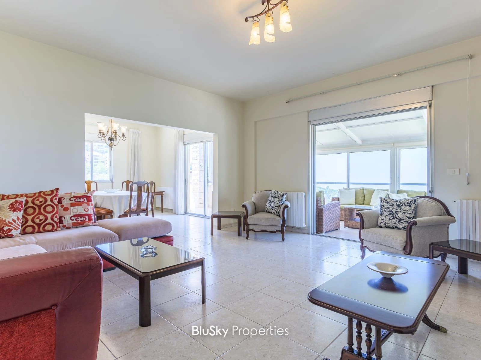 Apartment 250m² Terrace for Rent in Broumana