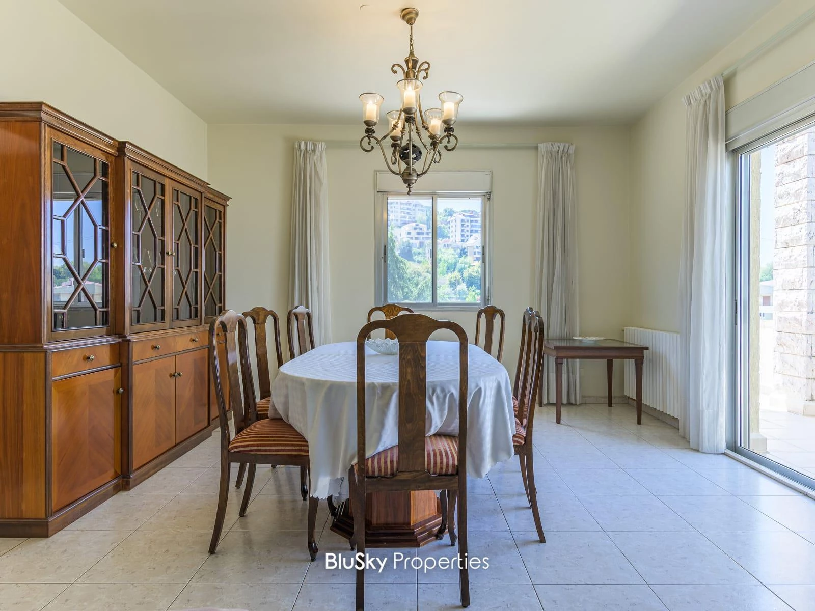 Apartment 250m² Terrace for Rent in Broumana — الصورة 5