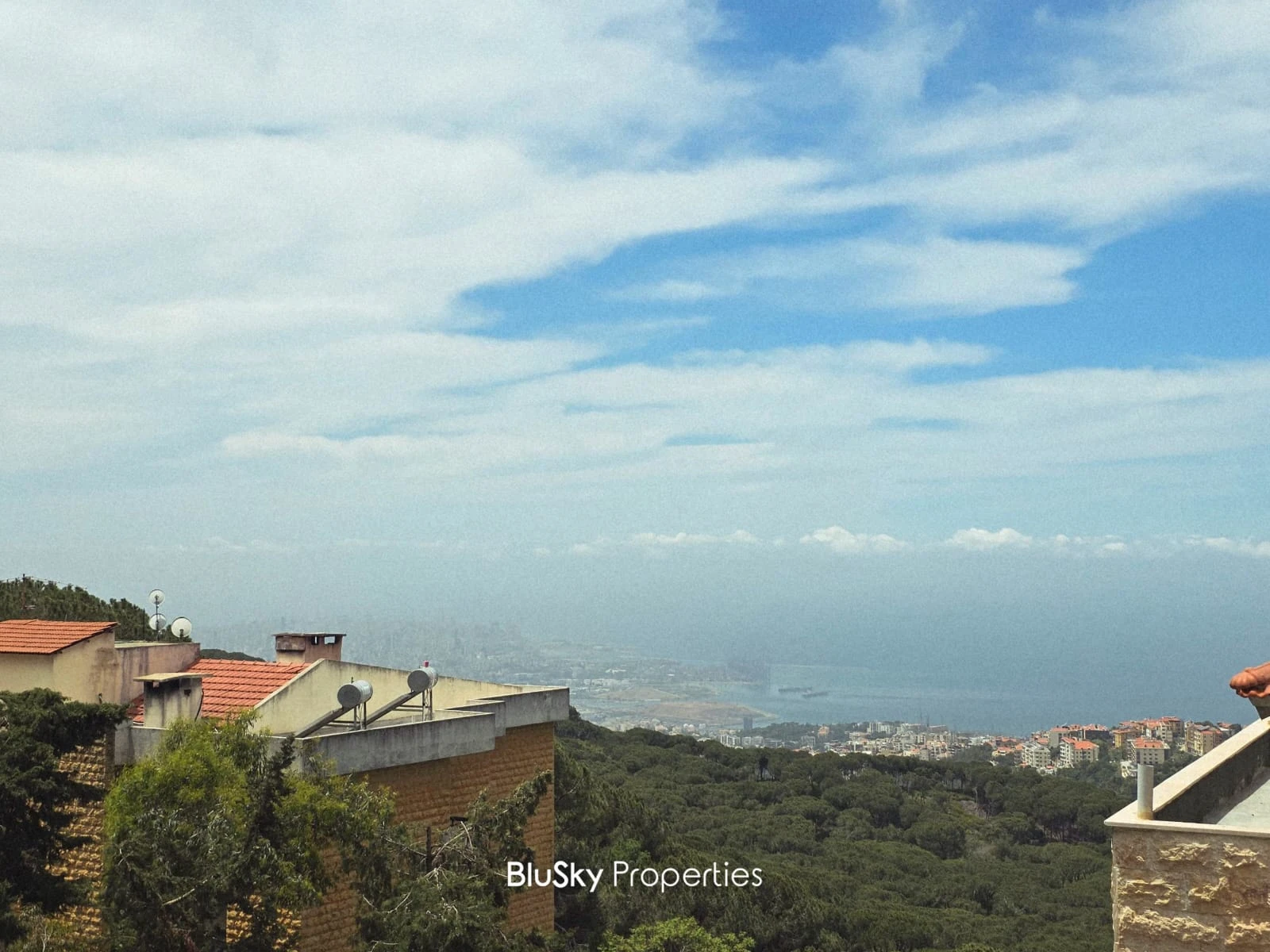 Apartment 260m² for Sale in Broumana — الصورة 2