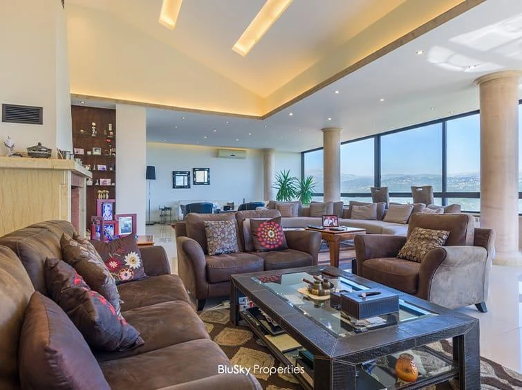 Apartment 340m² Mountain View for Rent in Broumana