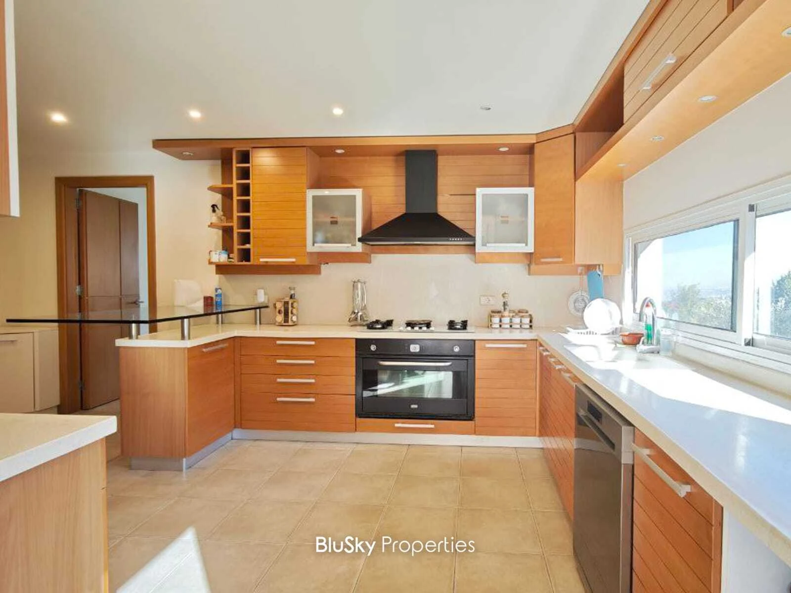 Apartment 350m² Terrace for Rent in Broumana — الصورة 5
