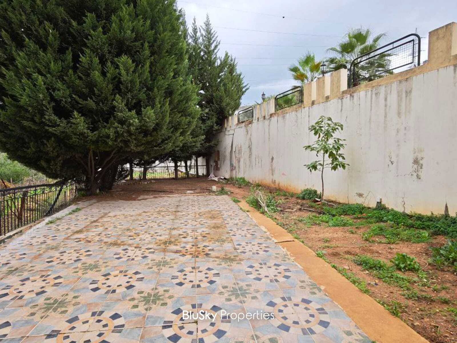 Apartment 350m² Garden for Rent in Broumana — الصورة 3