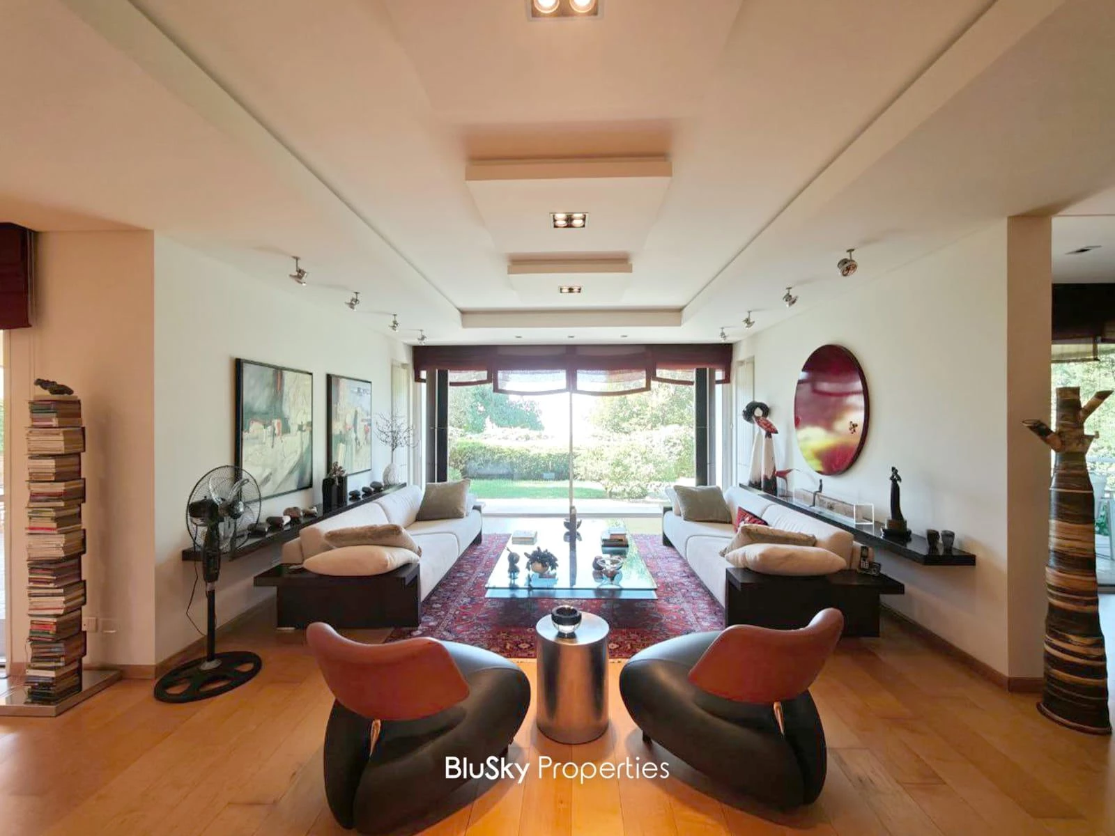 Apartment 350m² Terrace for Sale or Rent in Broumana