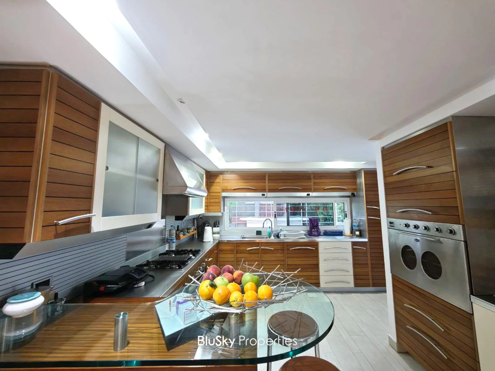 Apartment 350m² Terrace for Sale or Rent in Broumana — الصورة 3