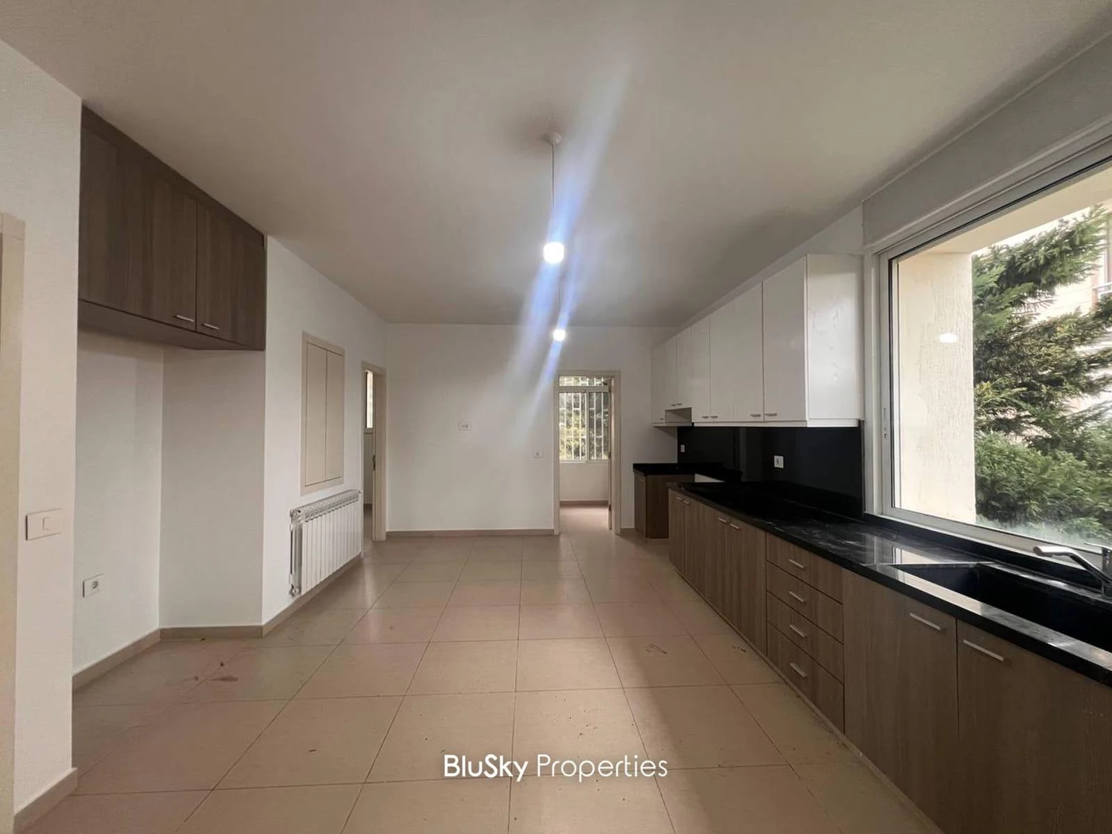 Apartment 400m² Balcony for Rent in Broumana