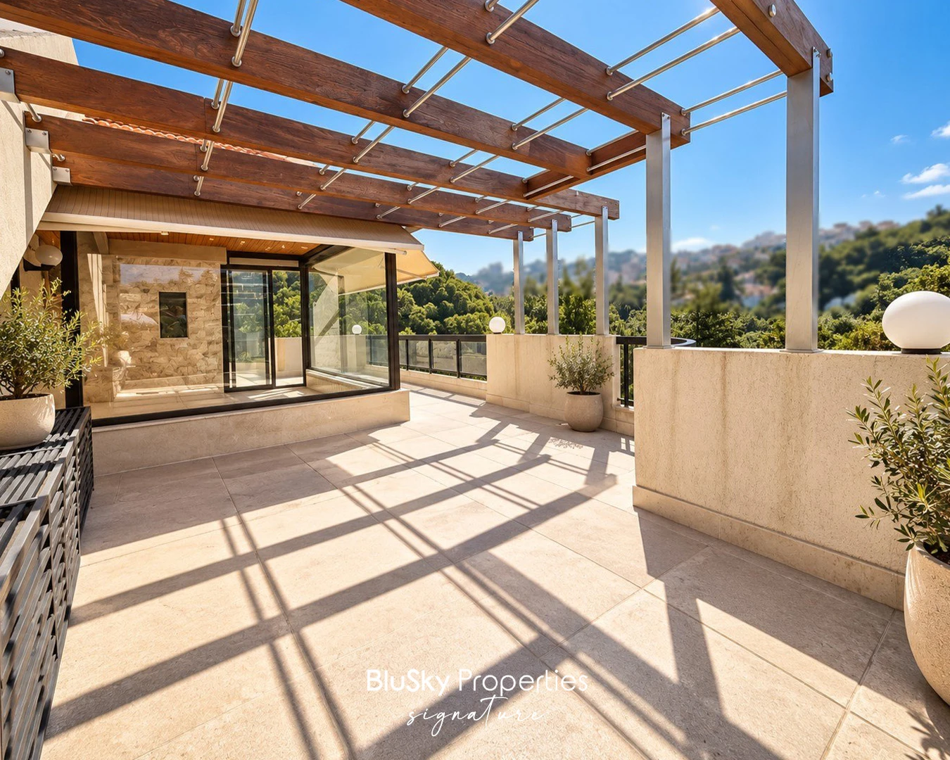 Duplex 450m² with Sea View for Sale in Broumana — photo 2
