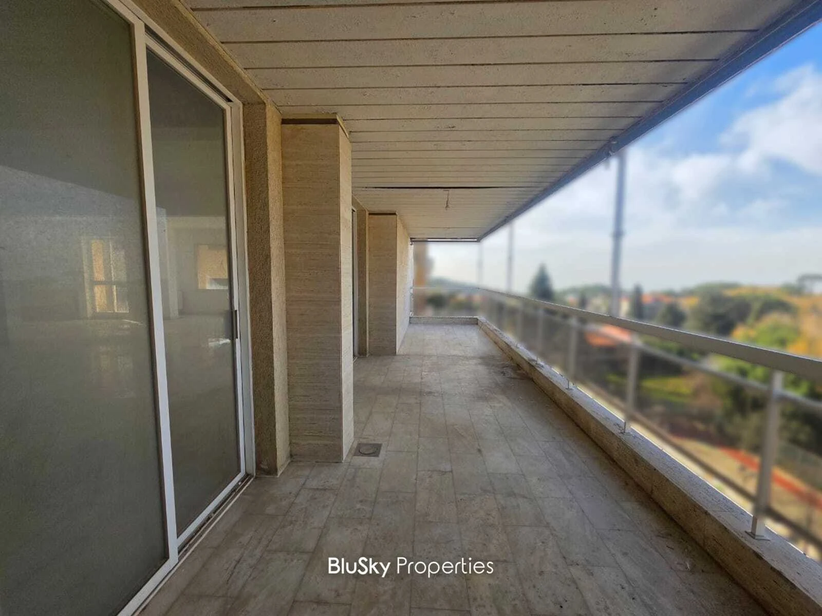 Duplex 450m² Terrace for Sale in Broumana — الصورة 2