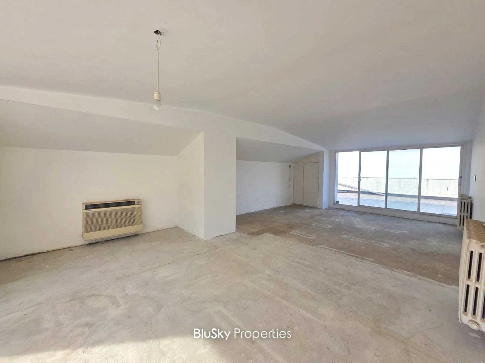 Duplex 450m² Terrace for Sale in Broumana — الصورة 4