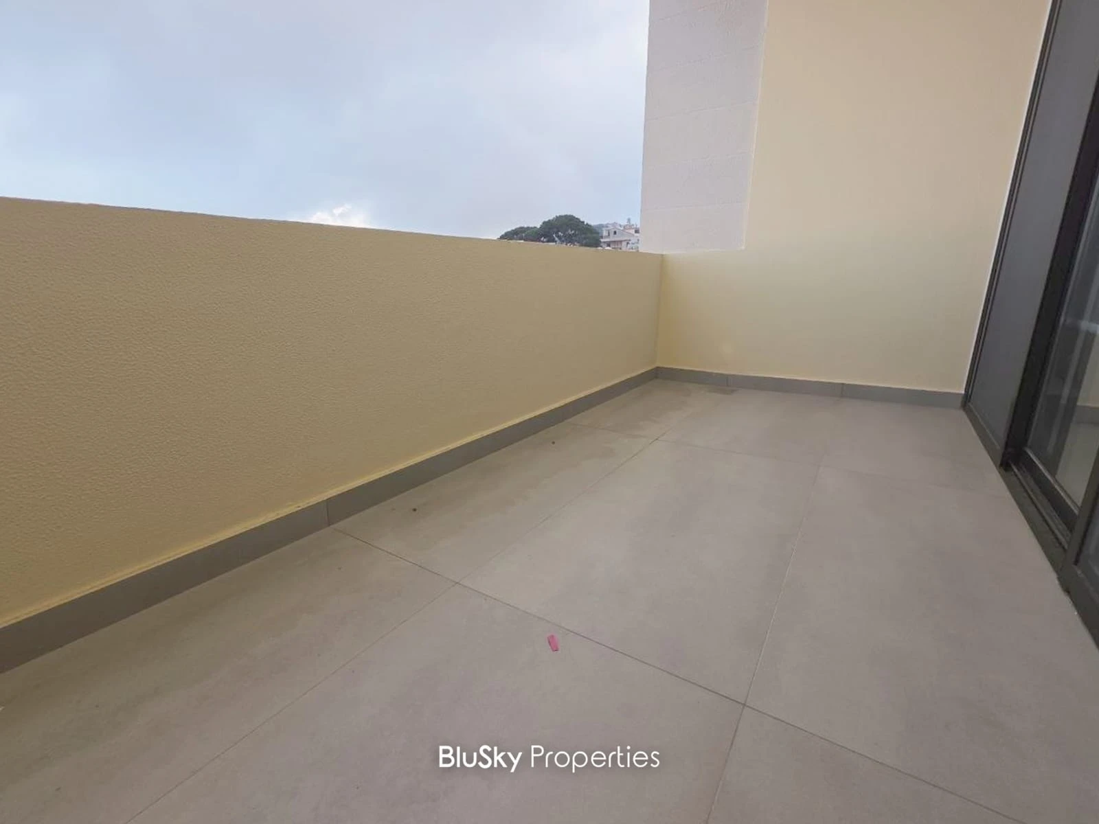 Apartment 70m² with Balcony for Rent in Broumana — الصورة 2
