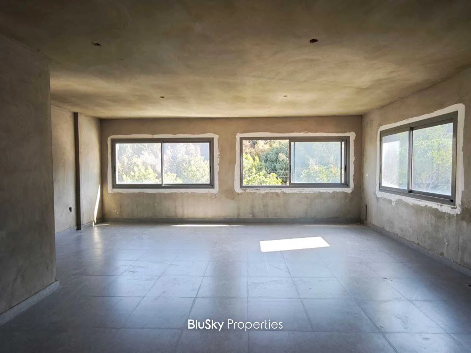Office 115m² Mountain View for Rent in Bsalim — الصورة 3