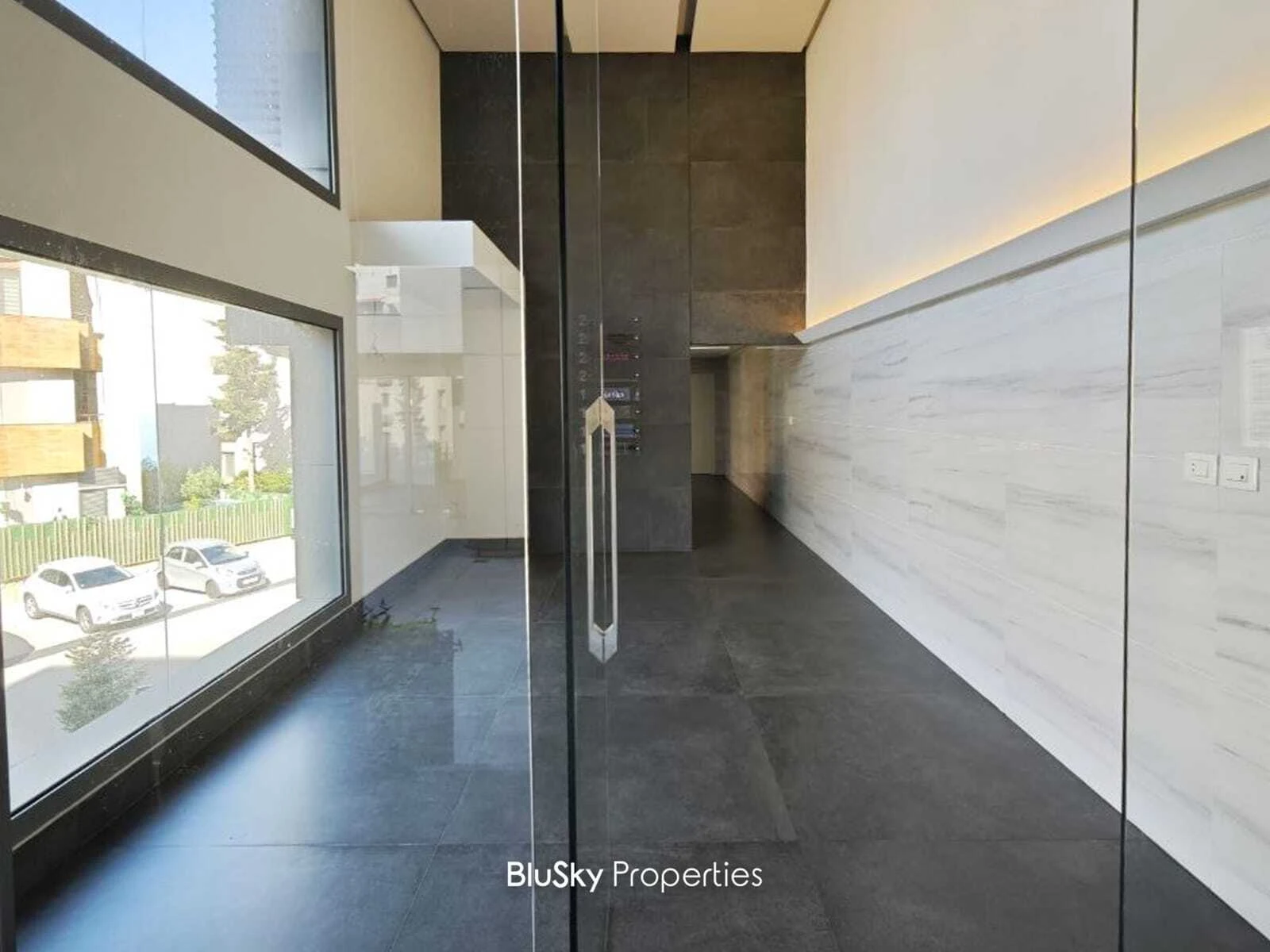Office 115m² Mountain View for Rent in Bsalim — الصورة 5