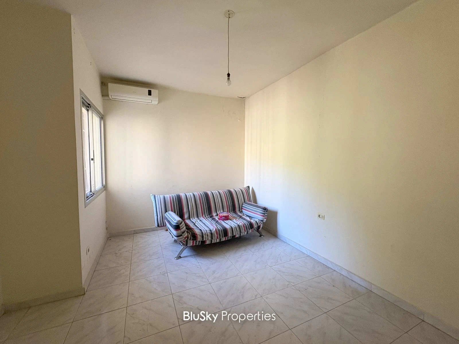 Apartment 140m² with Balcony for Sale or Rent in Bsalim — الصورة 3