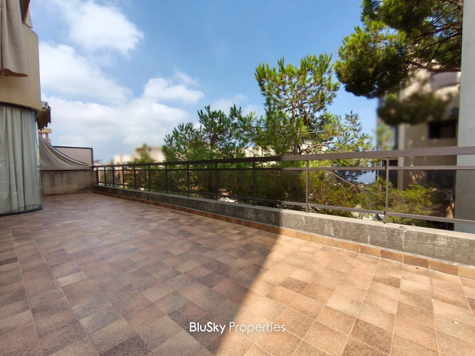 Apartment 150m² with Terrace for Rent in Bsalim — الصورة 2