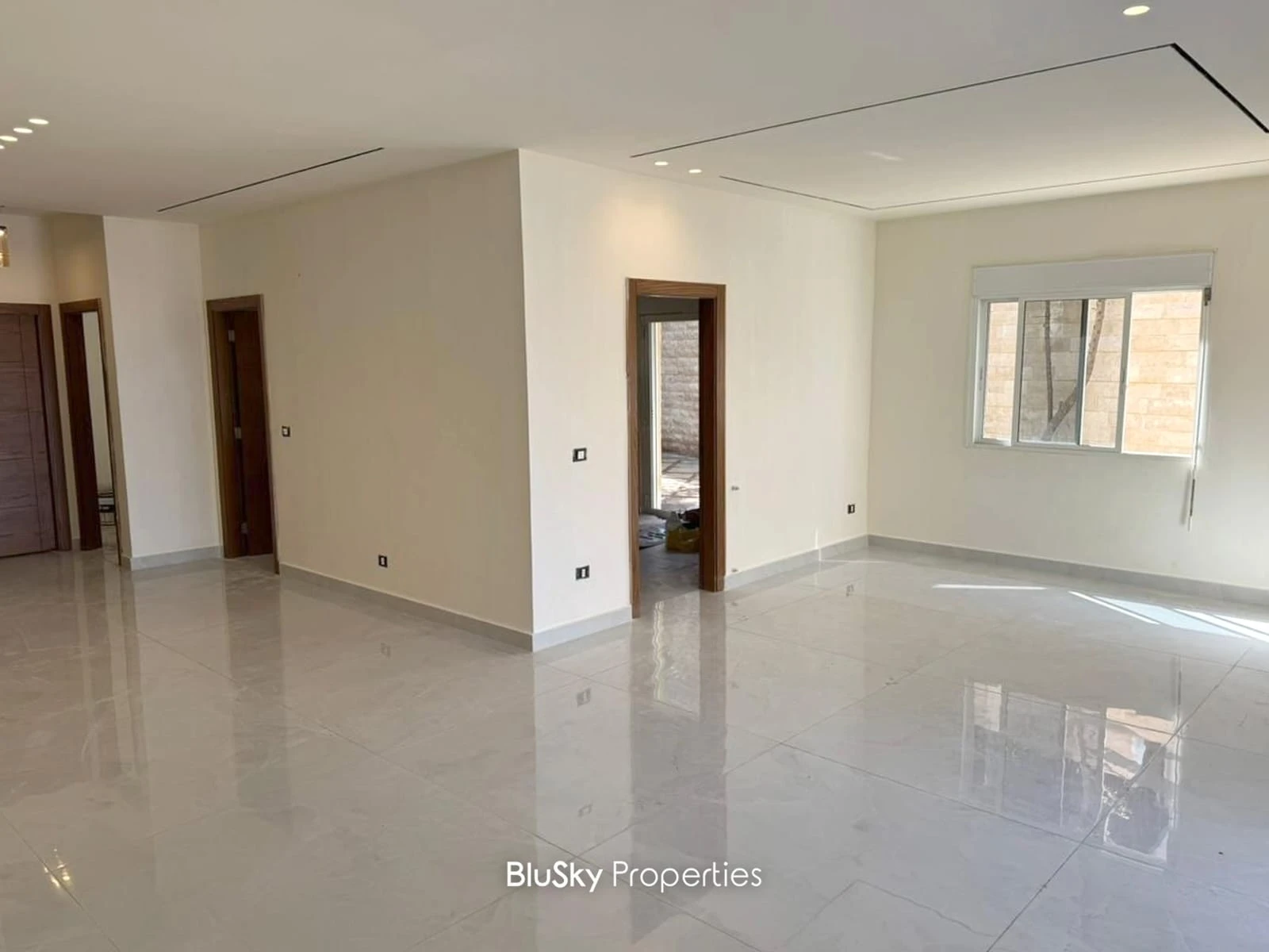 Apartment 150m² with Terrace for Rent or SALE In Bsalim