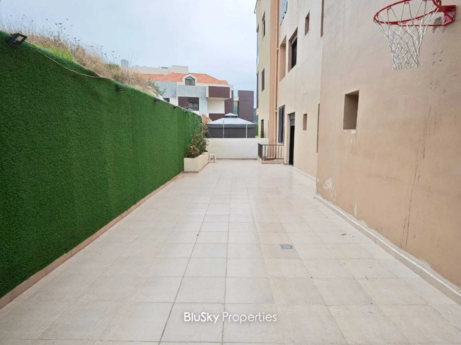Apartment 155m² Terrace for Rent in Bsalim