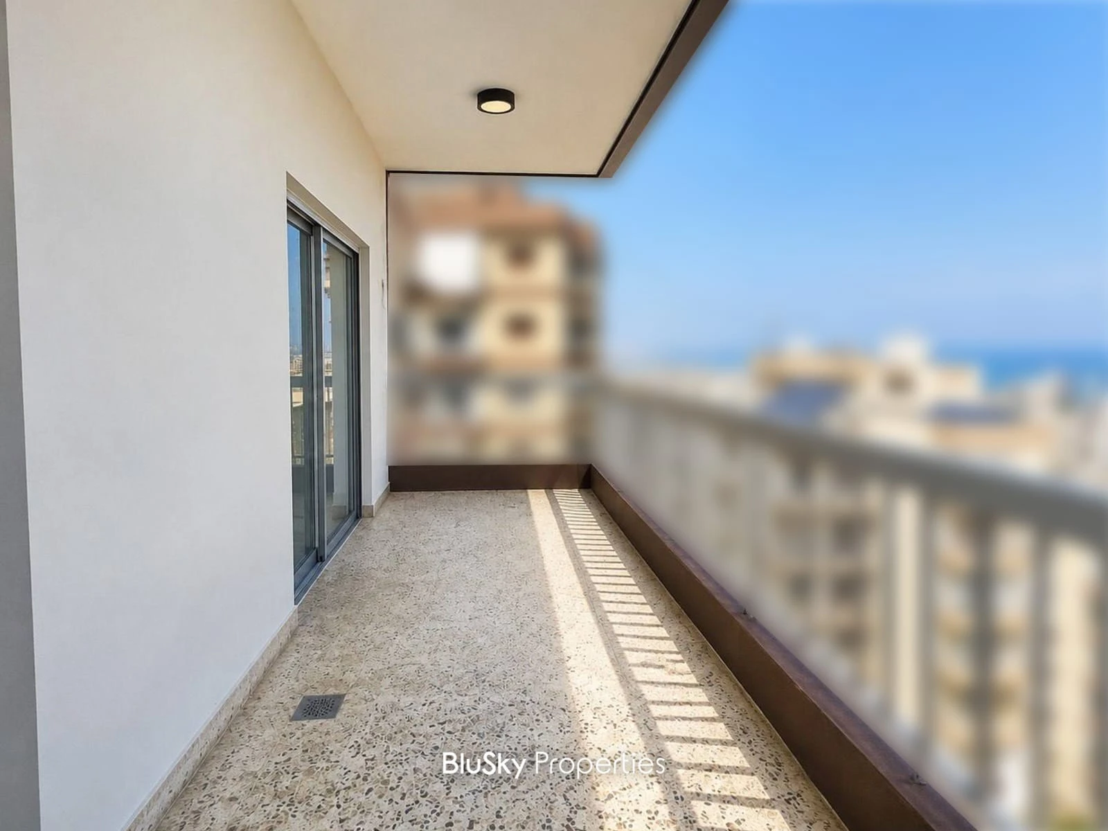 Apartment 170m² with Sea View for Sale in Bsalim — الصورة 2
