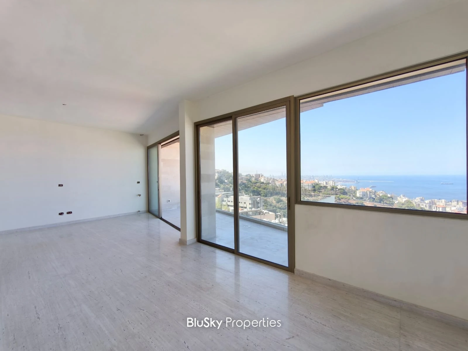 Apartment 174m² with Sea View for Sale in Bsalim — الصورة 2