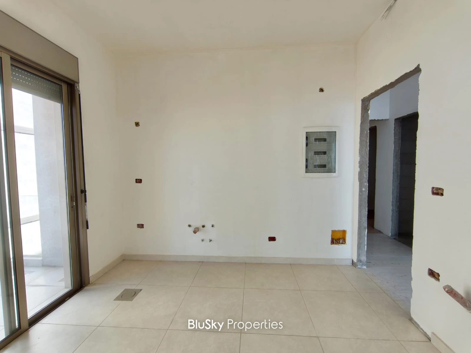 Apartment 174m² with Sea View for Sale in Bsalim — الصورة 5