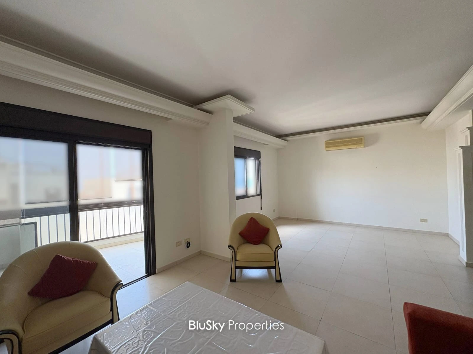 Apartment 180m² with Balcony for Rent in Bsalim — الصورة 3