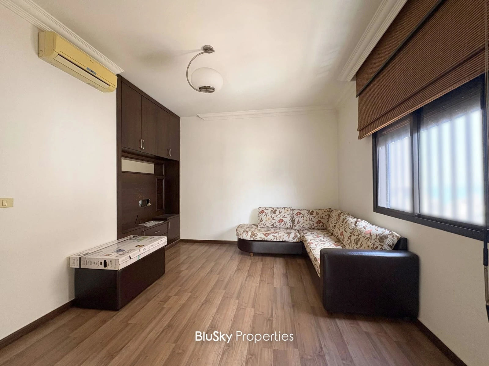 Apartment 180m² with Balcony for Rent in Bsalim — الصورة 4