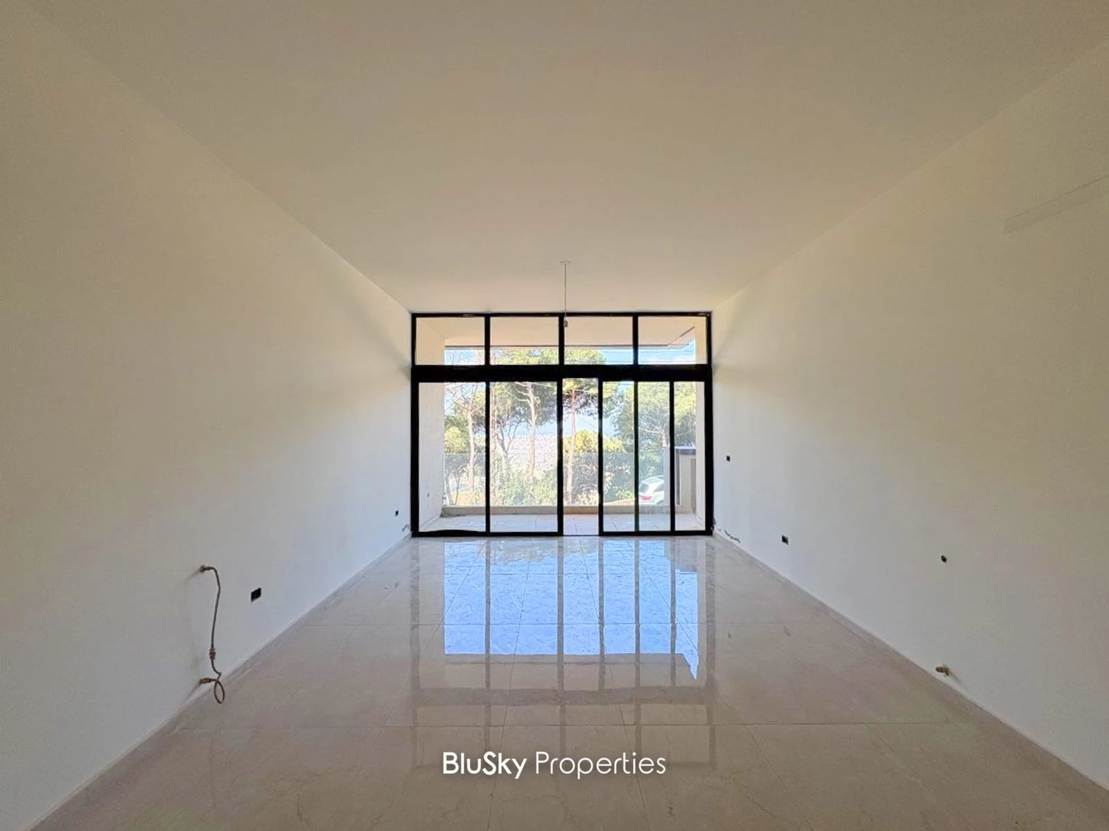 Apartment 180m² with Sea View for Sale in Bsalim