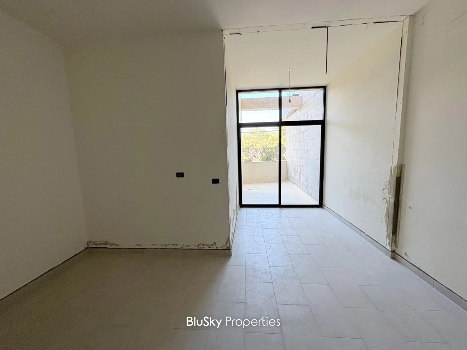 Apartment 180m² with Sea View for Sale in Bsalim — الصورة 2