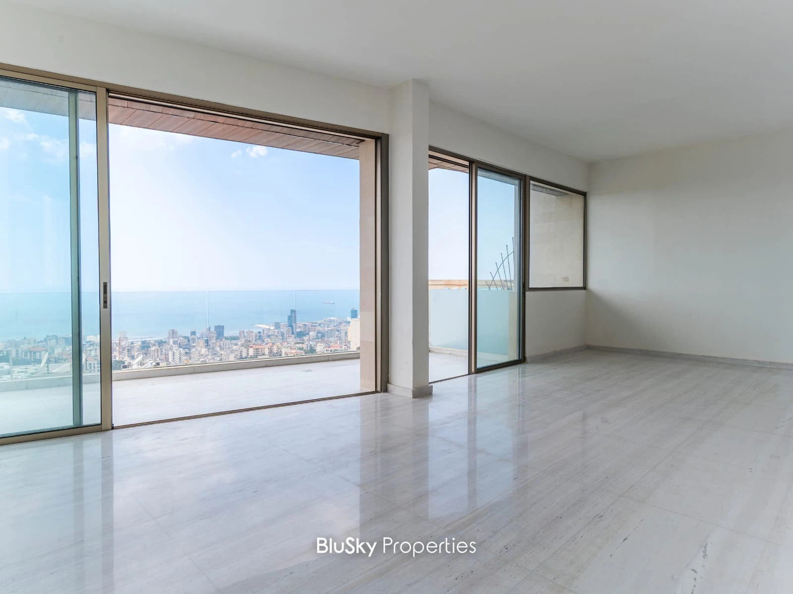 Apartment 183m² with Sea View for Sale in Bsalim — الصورة 2