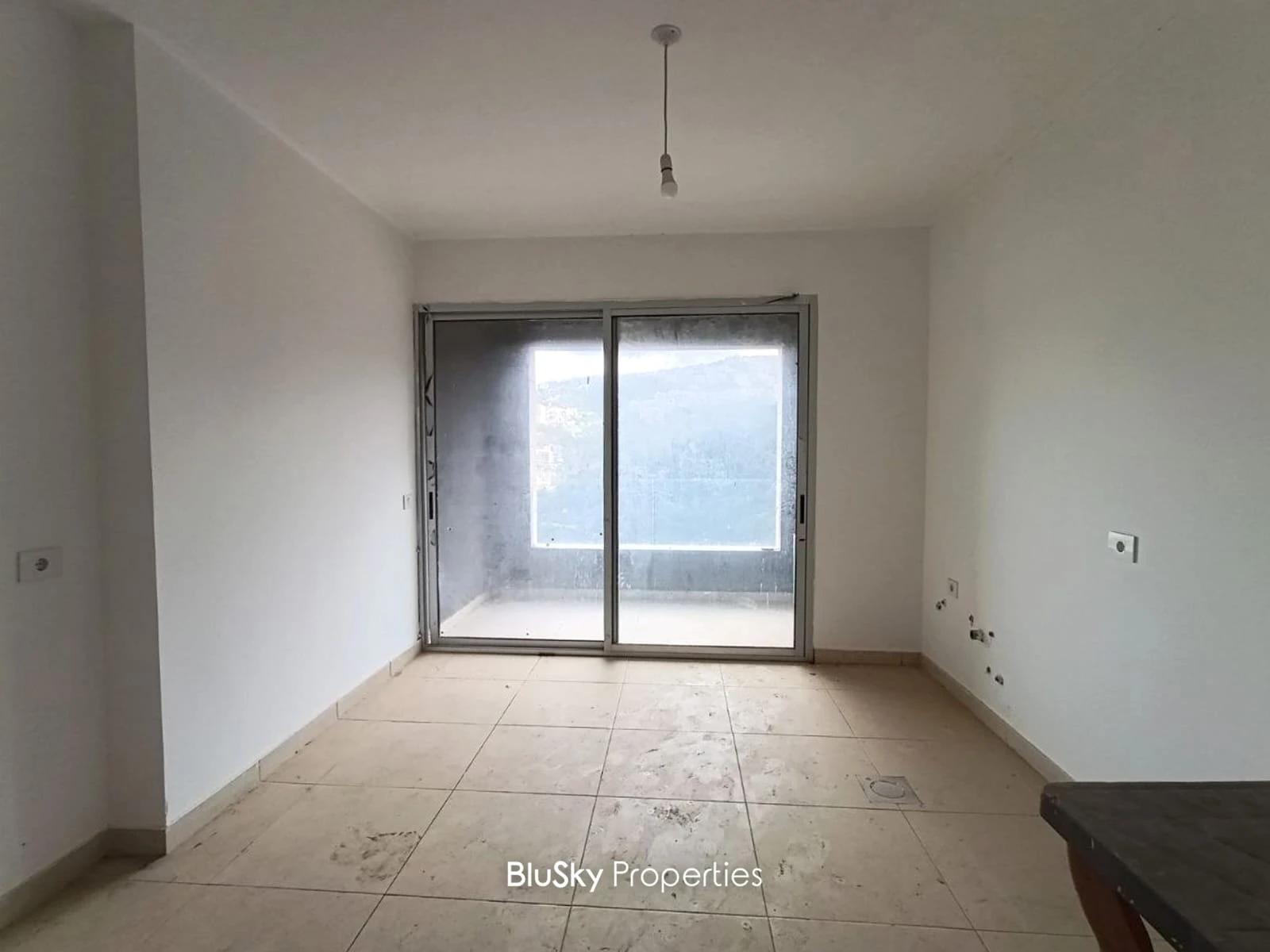 Apartment 212m² with Balcony for Sale in Bsalim — photo 4