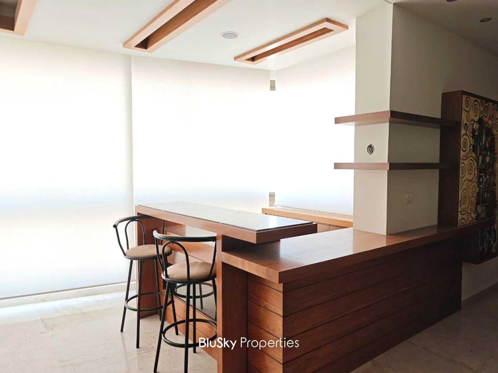 Apartment 230m² Terrace for Rent in Bsalim — الصورة 4