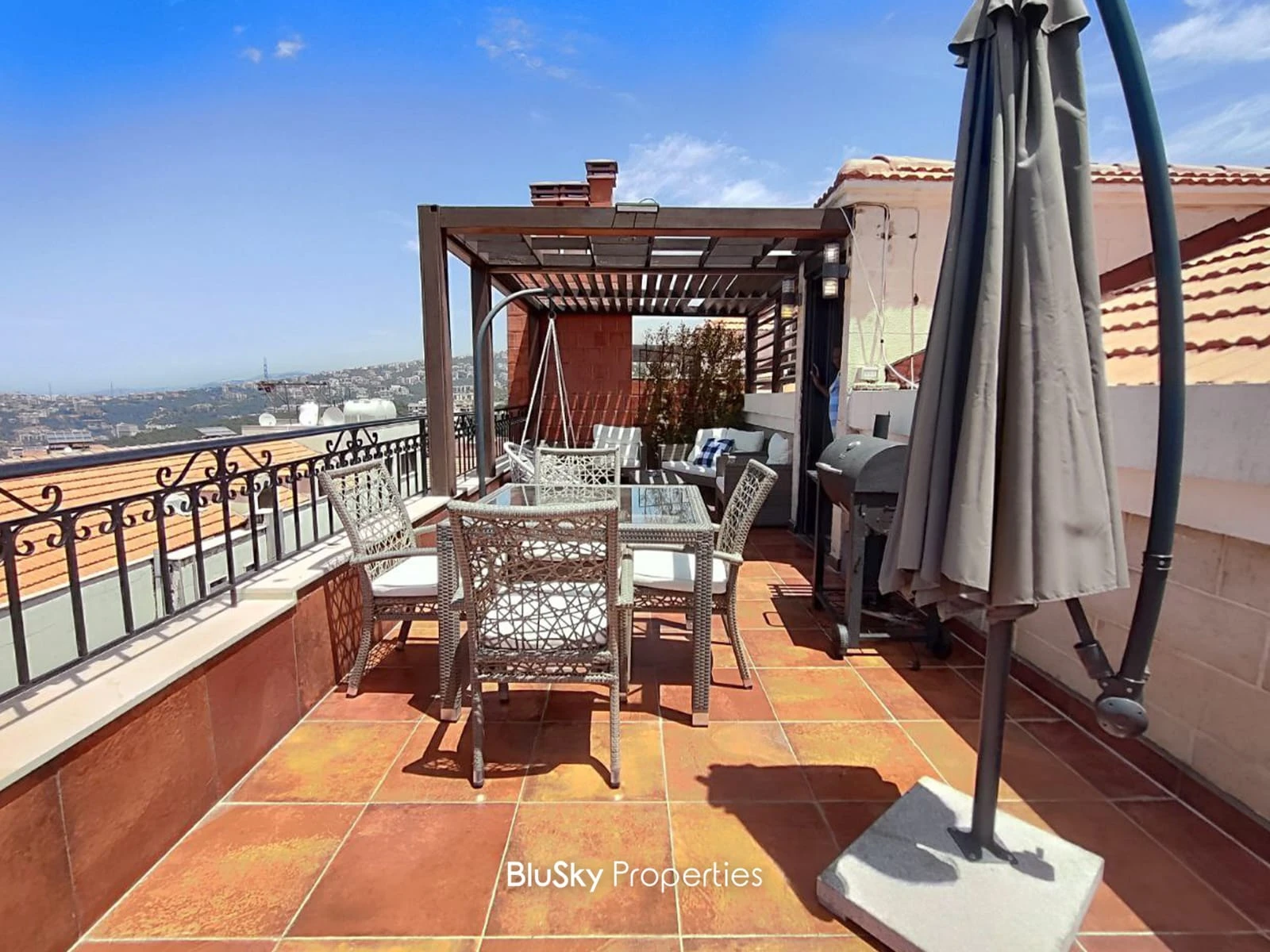 Duplex 250m² with Terrace for Rent in Bsalim
