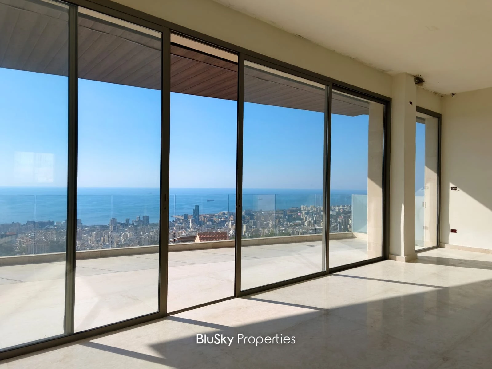 Duplex 273m² with Roof for Sale in Bsalim — photo 2