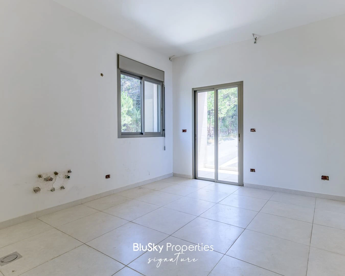 Apartment 275m² with Sea View for Sale in Bsalim — الصورة 4