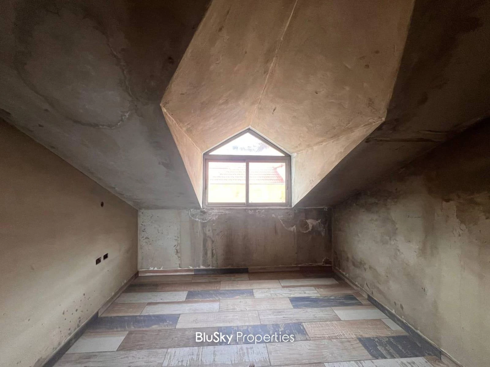 Duplex 320m² Garden for Sale in Bsalim — photo 4