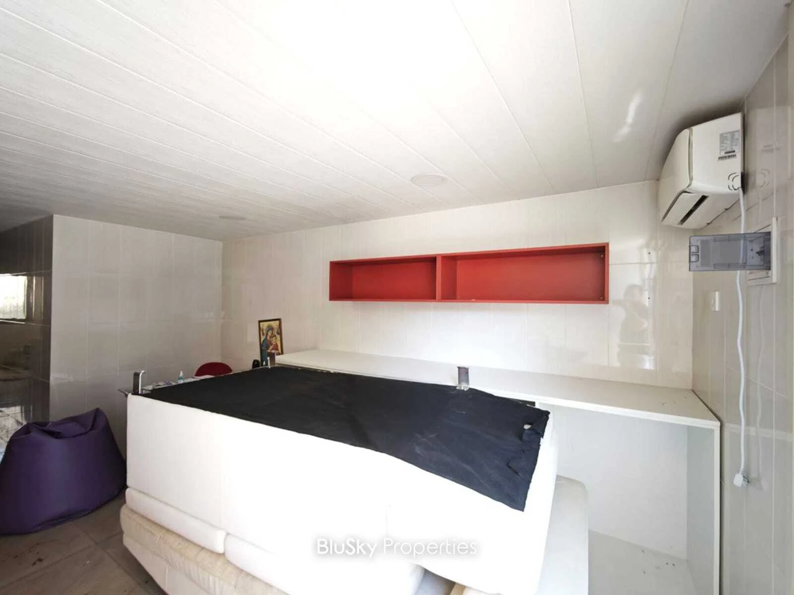 Shop 80m² for Rent in Bsalim — photo 2