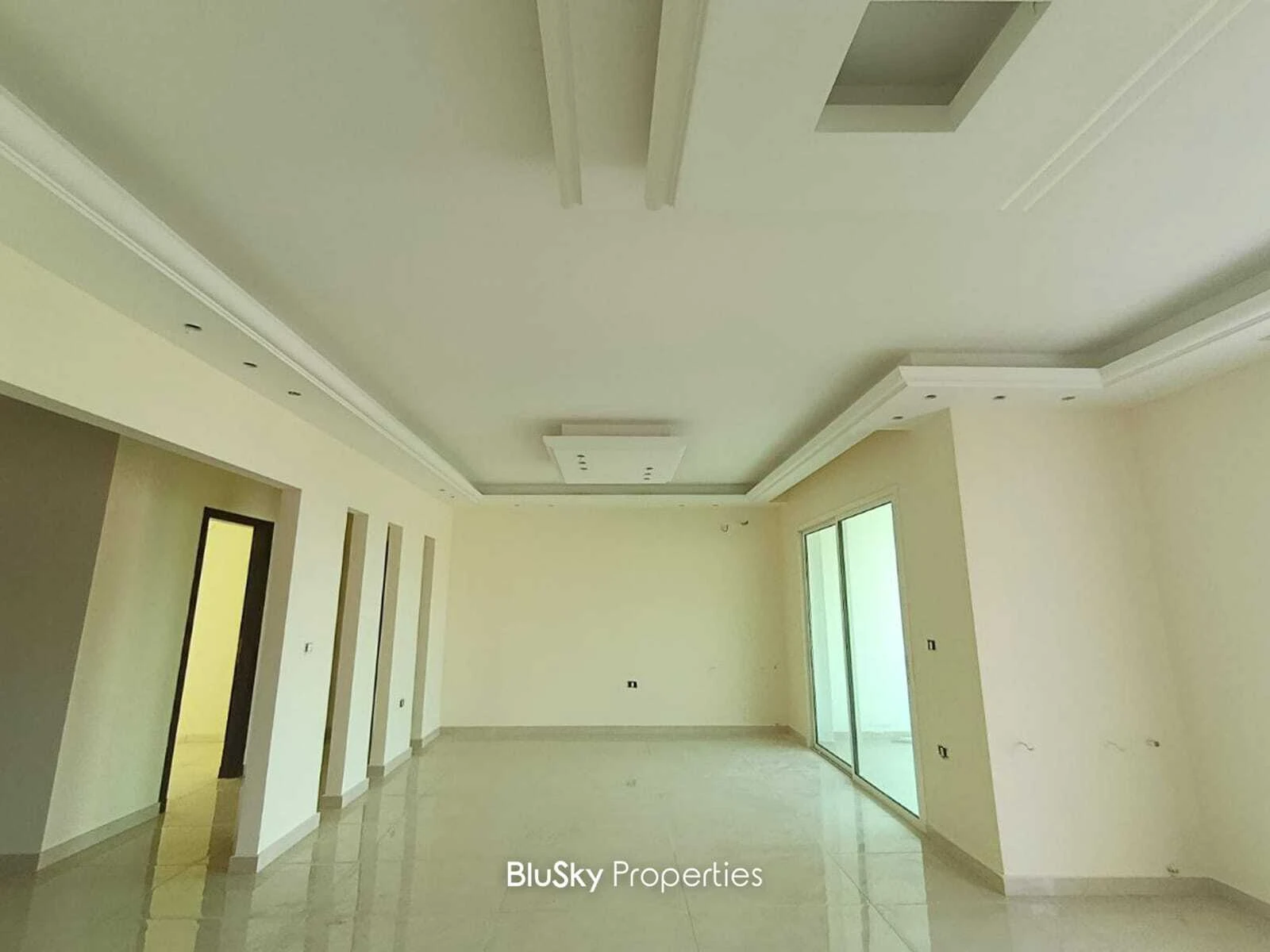 Apartment 385m² Sea View for Sale in Chnaniir — الصورة 2