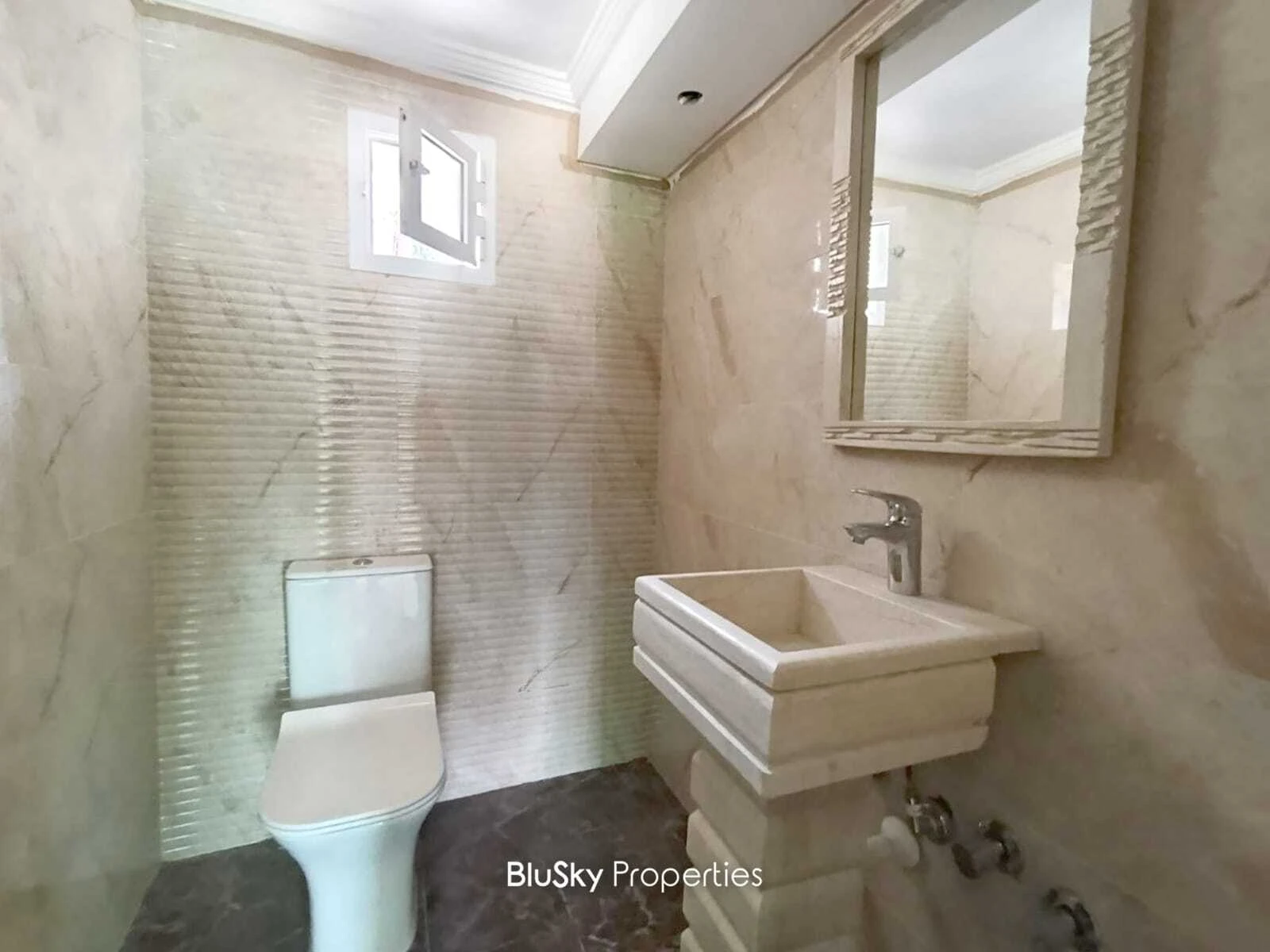 Apartment 385m² Sea View for Sale in Chnaniir — الصورة 5