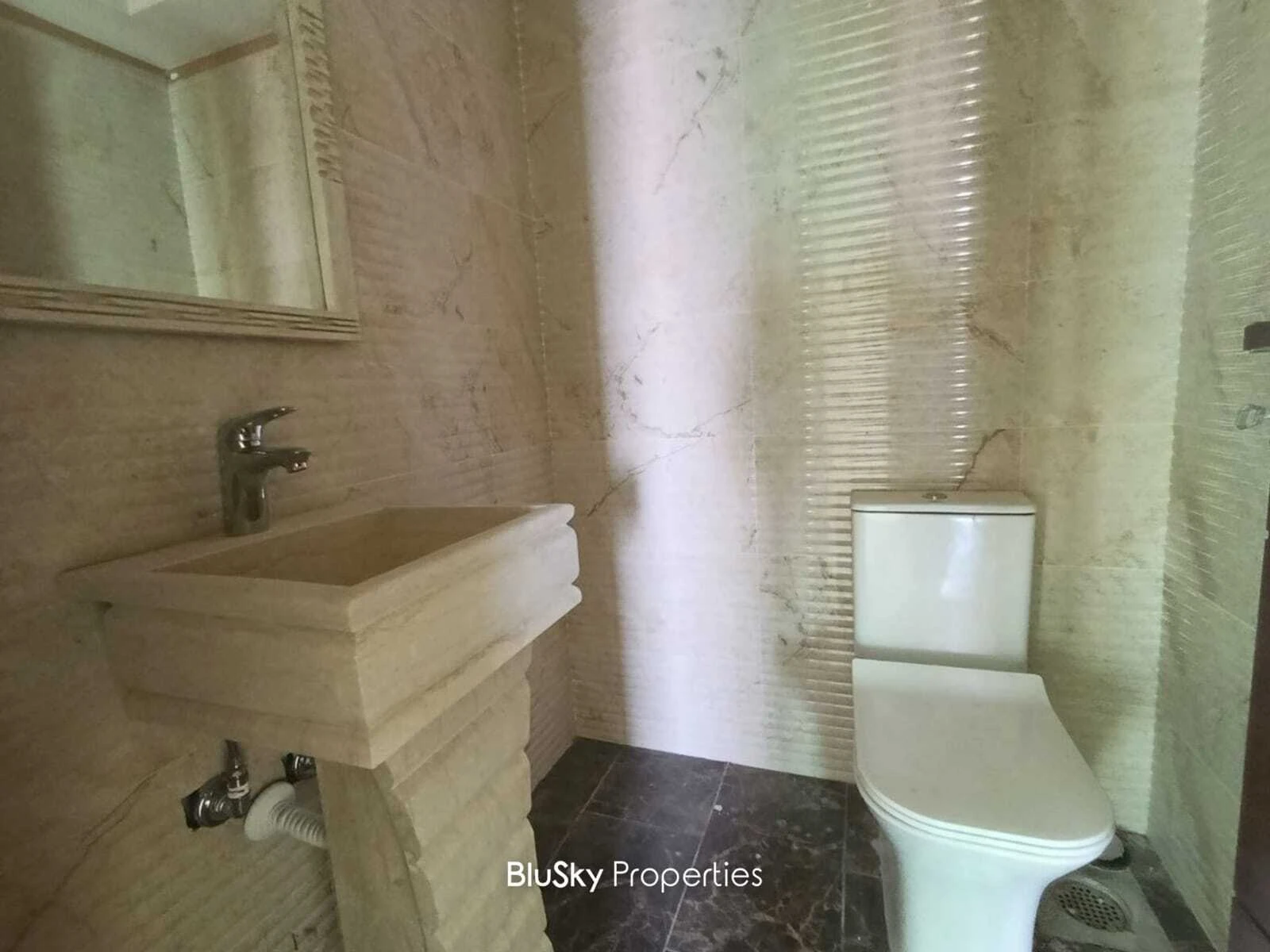 Apartment 400m² Sea View for Sale in Chnaniir — الصورة 5
