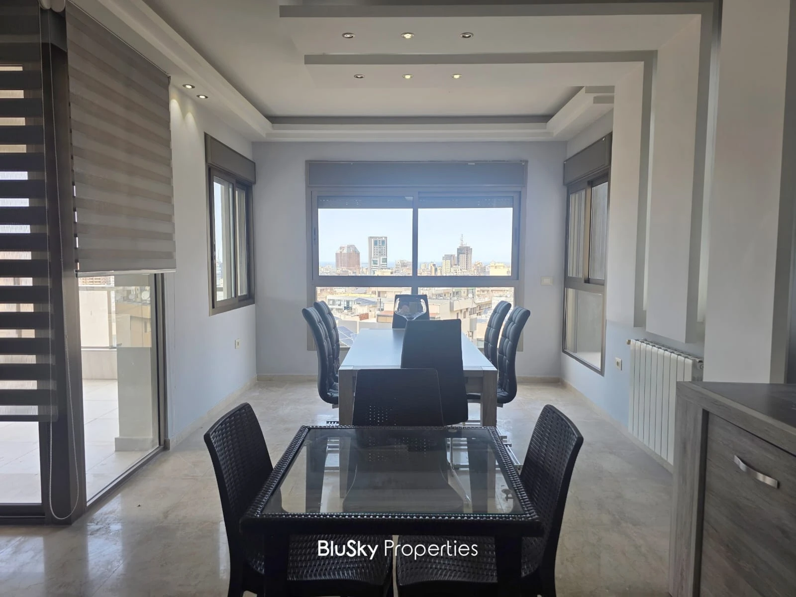 Apartment 220m² with Balcony for Rent in City Rama — الصورة 1