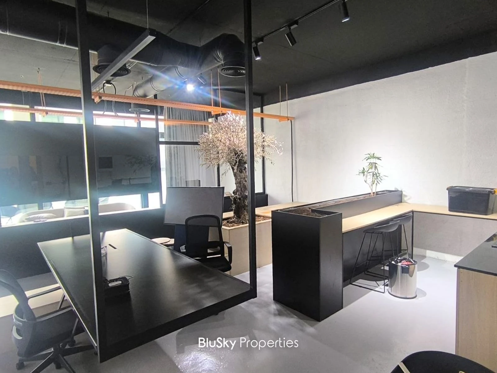 Office 125m² for Rent in Dbayeh — الصورة 4