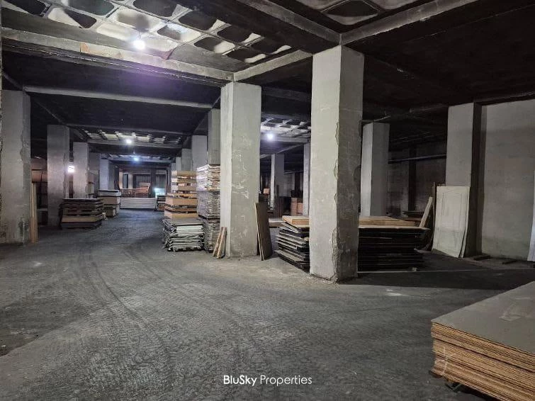 Warehouse 1000m² for Rent in Dekweneh — الصورة 2